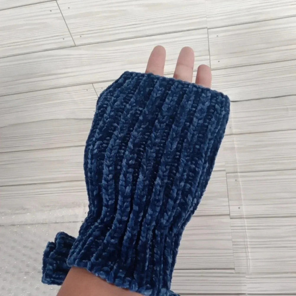 Rebecca minkoff chenille arm warmer cobalt blue - Picture 4 of 6